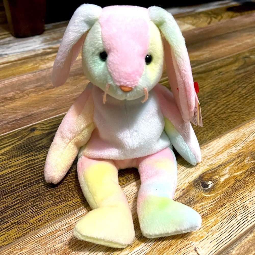NWT Vintage Ty Beanie Baby Hippie May 4, 1998